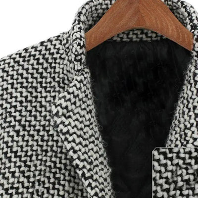 Elegant women's wool coat